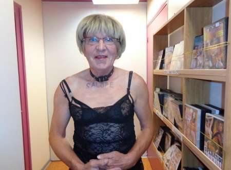 Jeune escorte gay paris de suite