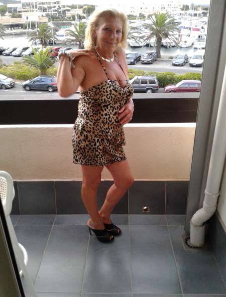 Photo ads/1029000/1029515/a1029515.jpg : maîtresse JULIE