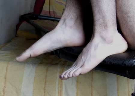 Photo ads/1177000/1177809/a1177809.jpg :  Cherche fille qui leche pieds