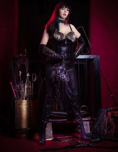 Photo ads/1203000/1203954/a1203954.jpg : Maitresse Dominatrice Elsa