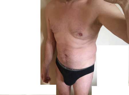 Photo ads/1213000/1213645/a1213645.jpg : Homme mature pour femme ou couple hétéro