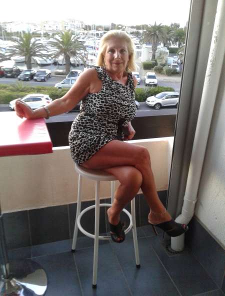 Photo ads/1292000/1292453/a1292453.jpg : maitresse julie45