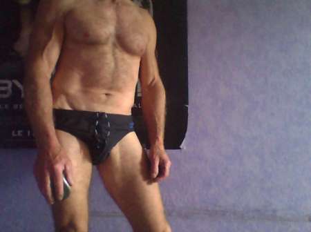 Photo ads/1536000/1536073/a1536073.jpg : Homme cherche femme pour sortie voir plus