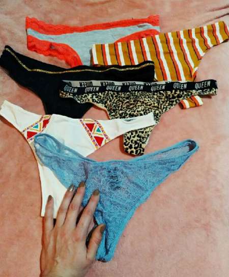 Dessous porté string culotte....