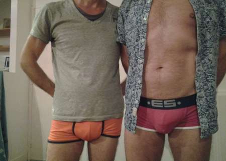 Photo ads/1683000/1683474/a1683474.jpg : Massage californien naturiste à 4 mains pour homme