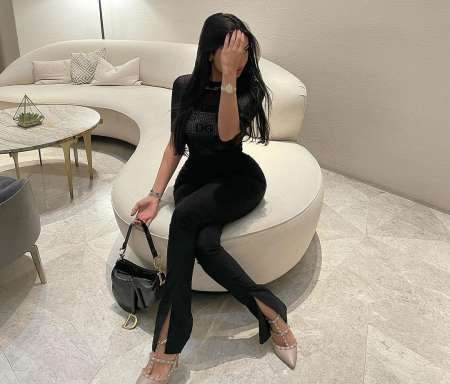 Photo ads/1768000/1768764/a1768764.jpg : Une belle, jeune et nouvelle fille change d'ambian