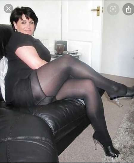 Photo ads/1802000/1802783/a1802783.jpg :  JH paye pour des massages en collants