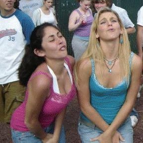 Photo ads/1846000/1846591/a1846591.jpg : Paie femme pour coup dans mes noisettes