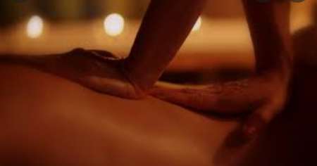 Photo ads/1857000/1857693/a1857693.jpg : Massage 4 mains tantrique