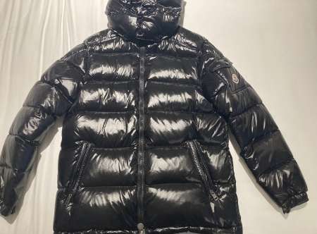 Photo ads/1883000/1883704/a1883704.jpg : Doudoune MONCLER