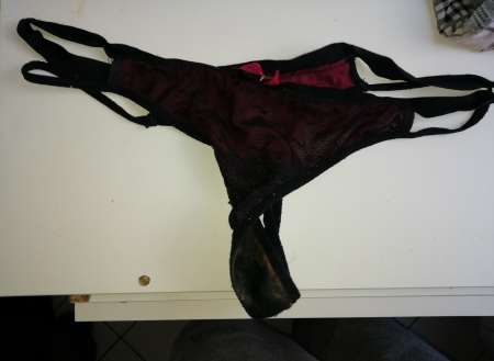 Photo ads/1922000/1922702/a1922702.jpg : Je vend ma lingerie souiller et bien odorantes