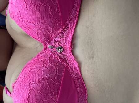 Photo ads/1964000/1964433/a1964433.jpg : Offre ma femme a la plus généreuses des femme bi