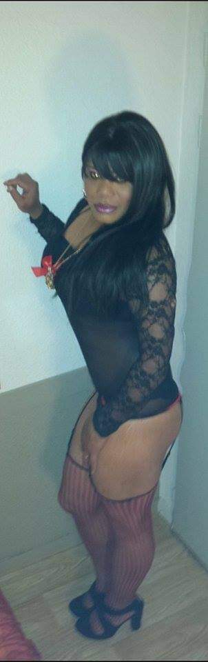 Photo ads/1970000/1970284/a1970284.jpg : VIP BELLE TRANSEXUELLE ANGELINA