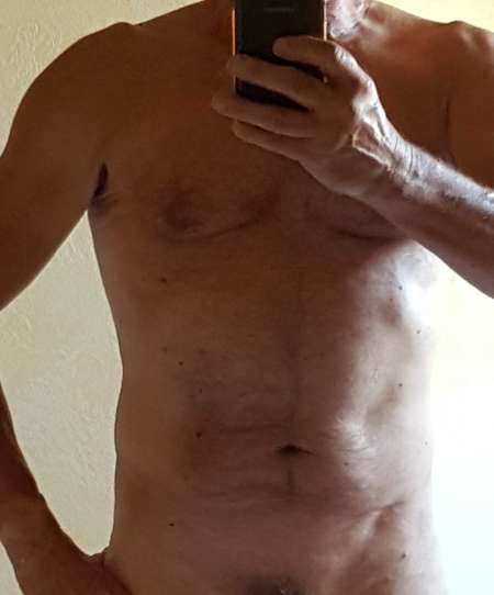 Photo ads/1977000/1977108/a1977108.jpg :  Recherche femme pour complicité