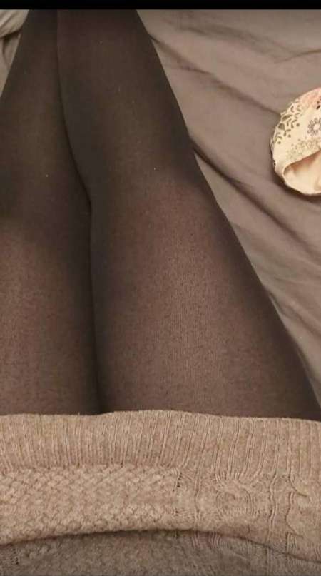 Photo ads/1992000/1992027/a1992027.jpg : Femme ronde