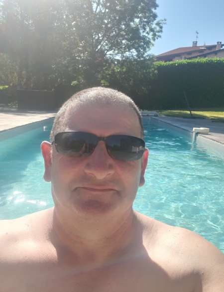 Photo ads/1992000/1992039/a1992039.jpg : H pour f en pleine nature