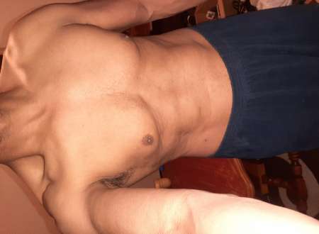 Photo ads/1995000/1995696/a1995696.jpg : escortboy pour femme