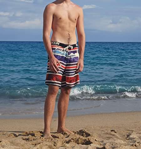 Photo ads/2002000/2002442/a2002442.jpg : H chercher dominatrice