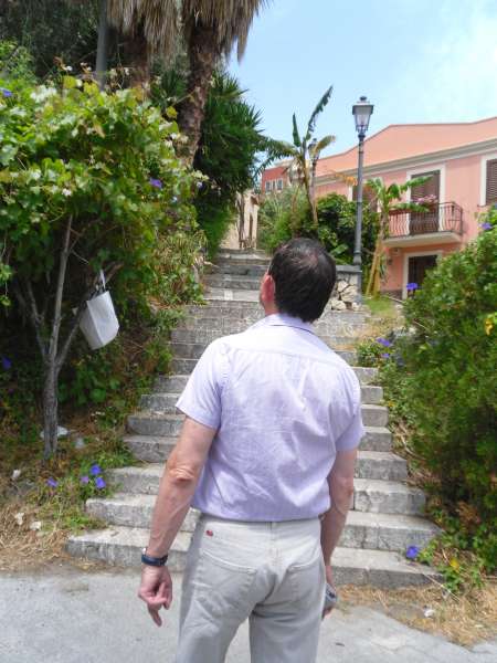 Photo ads/2003000/2003053/a2003053.jpg : cherche femme mur