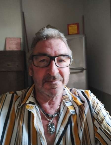 Photo ads/2005000/2005959/a2005959.jpg :  aide pour personne agée