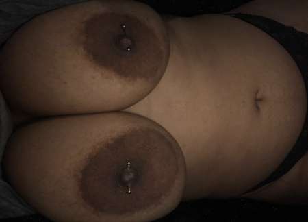 Photo ads/2008000/2008427/a2008427.jpg : Étudiante cherche argent contre sexe