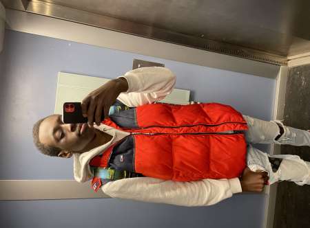 Photo ads/2009000/2009775/a2009775.jpg : jeune escorte boy black de 19ans
