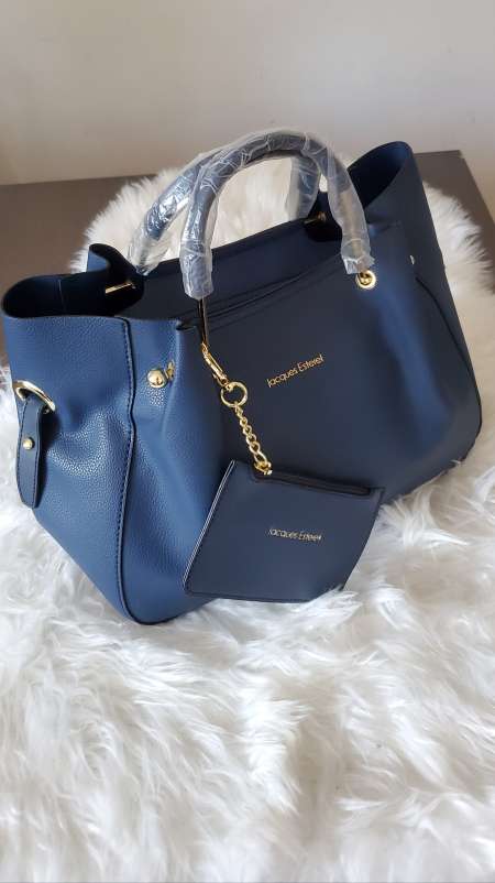 Photo ads/2011000/2011289/a2011289.jpg : Sac Jacques Esterel Neufs