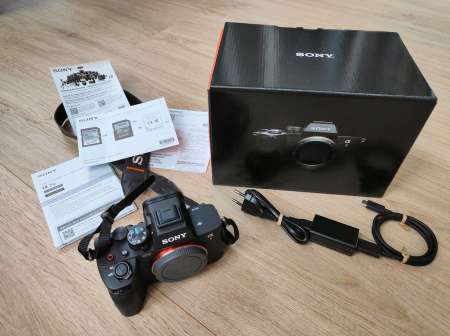 Photo ads/2015000/2015776/a2015776.jpg : Boitier Hybride Sony A7 IV Complet