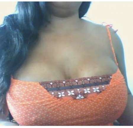 Photo ads/2021000/2021874/a2021874.jpg : Sexy black grosse poitrine