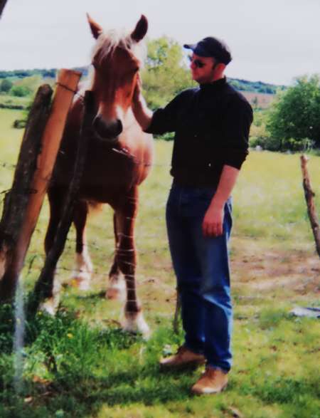 Photo ads/2022000/2022297/a2022297.jpg : Homme courtois généreux recherche femme