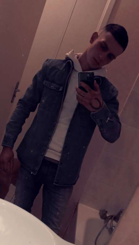 Photo ads/2023000/2023274/a2023274.jpg : Homme a louer