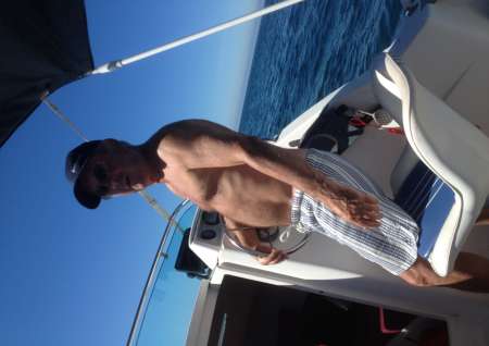 Photo ads/2039000/2039703/a2039703.jpg : h bi plutot passif