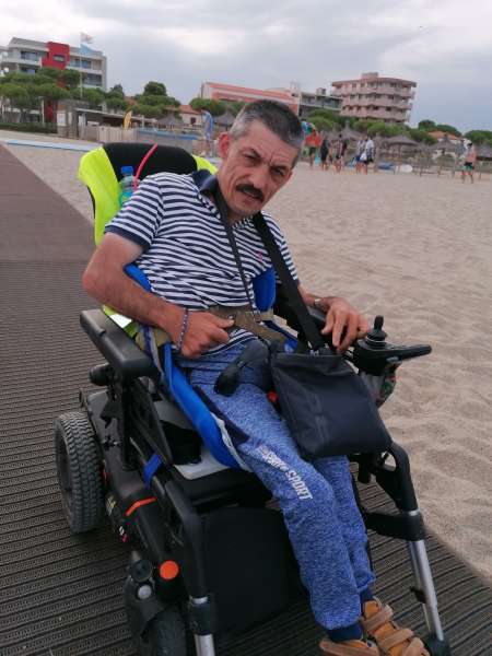 Photo ads/2048000/2048999/a2048999.jpg :  URGENT