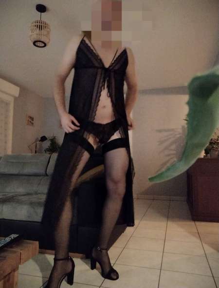 Photo ads/2067000/2067256/a2067256.jpg : Couple femme travesti