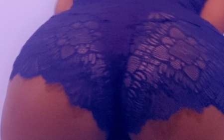 Photo ads/2067000/2067816/a2067816.jpg : Femme charnue