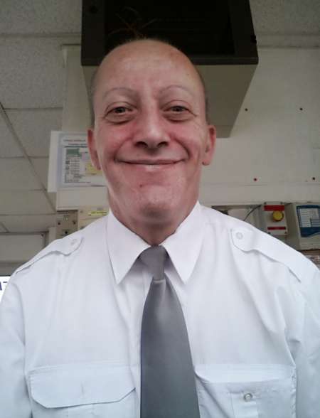 Photo ads/2071000/2071640/a2071640.jpg : Homme recherche Femmes pour "Fétichisme des pieds"