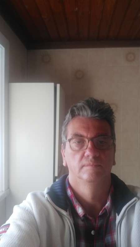Photo ads/2074000/2074114/a2074114.jpg : soumis cherche sa dominatrice