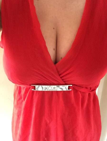 Photo ads/2075000/2075427/a2075427.jpg : Cerise quadra coquine pour gentleman