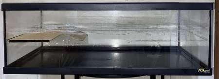 Photo ads/2092000/2092084/a2092084.jpg : Aquarium/Terrarium pour tortue