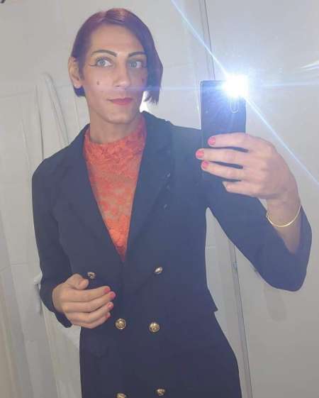 Photo ads/2093000/2093378/a2093378.jpg : Femme transgenre Escorte girl pour femme