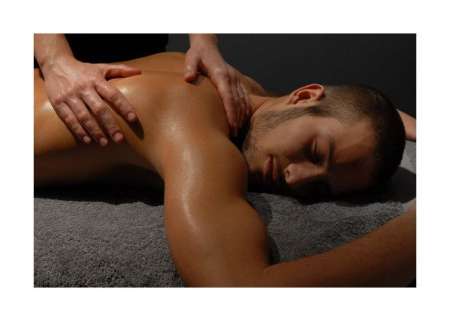 Photo ads/2125000/2125548/a2125548.jpg : Le massage Californien : le must de la relaxation