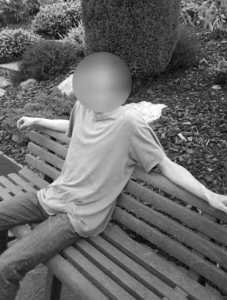 Photo ads/2130000/2130358/a2130358.jpg : jh tbm cherche femme et couple de tout age