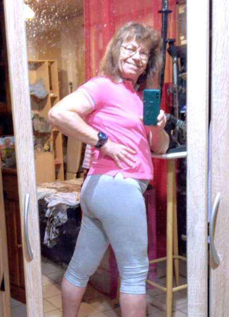 Photo ads/2138000/2138460/a2138460.jpg : Cherche retraité(e) amitié ou relation régulière