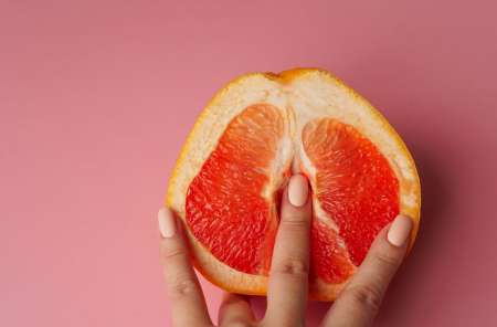 Photo ads/2162000/2162210/a2162210.jpg :  Pour F ou JF désirant se caresser devant un H