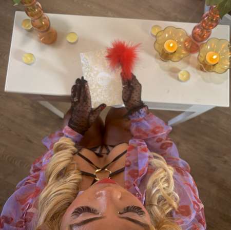 Photo ads/2182000/2182036/a2182036.jpg : Massage érotique sensuel, massage à laveugle