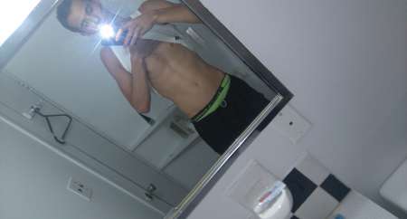 Photo ads/2203000/2203189/a2203189.jpg : TWINK BOY FOR SALE (Virgin ass)