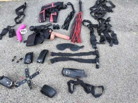 Photo ads/2213000/2213063/a2213063.jpg : BDSM sans aucune limite