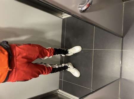 Photo ads/2214000/2214283/a2214283.jpg : Homme Black qui adore lécher/cunni/anulingus pr F