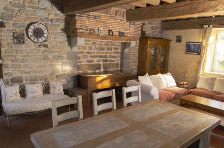 Photo ads/2236000/2236504/a2236504.jpg : Gîte pour 13 personnes en Bourgogne
