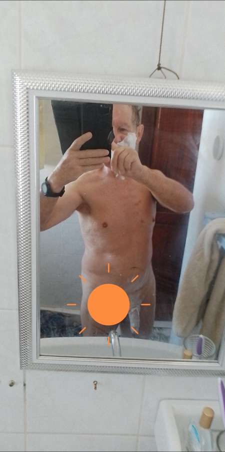 Photo ads/2242000/2242647/a2242647.jpg : Dégustation de bite blanche